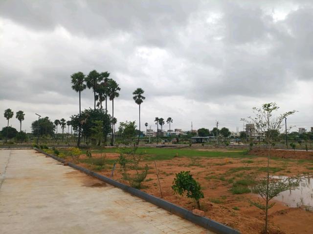 Residential Plot in Bongloor for resale Hyderabad. The reference number is 20866649