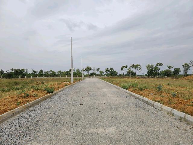 Residential Plot in Bongloor for resale Hyderabad. The reference number is 21390683