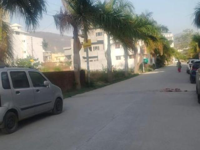 Residential Plot in Canal Road for resale Dehradun. The reference number is 20110346