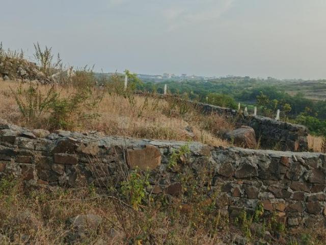 Residential Plot in Charholi Budruk for resale Pune. The reference number is 21245409