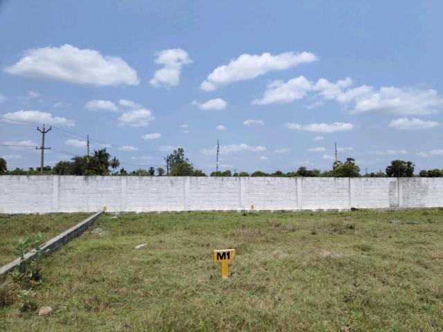 Residential Plot in Chengalpattu for resale Chennai. The reference number is 20032763