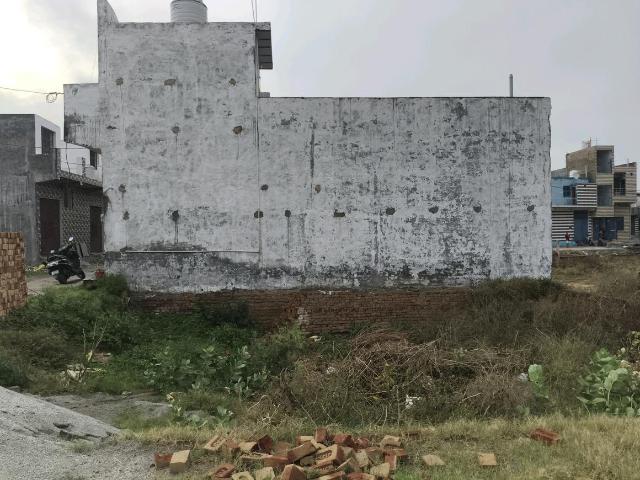 Residential Plot in Chhapraula for resale Ghaziabad. The reference number is 17638811