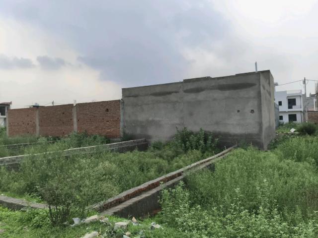 Residential Plot in Chhapraula for resale Ghaziabad. The reference number is 20803284