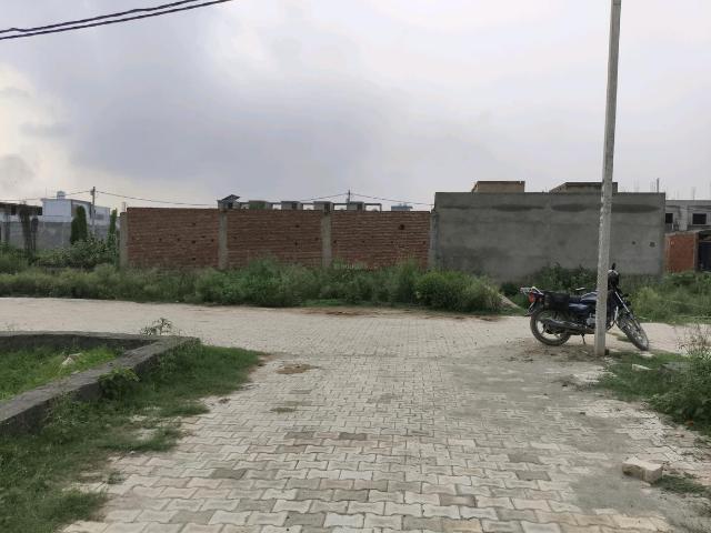 Residential Plot in Chhapraula for resale Ghaziabad. The reference number is 20803358