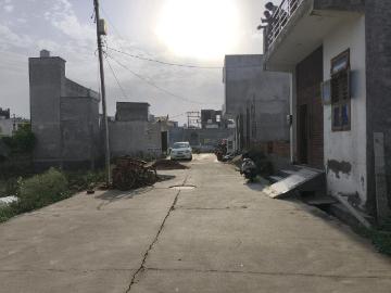 Residential Plot in Chhapraula for resale Ghaziabad. The reference number is 20389924