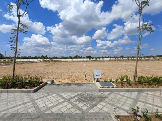 Residential Plot in Chinna Irumbedu for resale Chennai. The reference number is 21005250