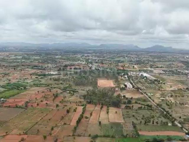 Residential Plot in Chikballapur Rural for resale Chikballapur District. The reference number is 21286584