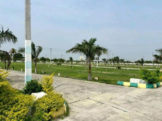 Residential Plot in Chikkaballapura Town for resale Chikballapur District. The reference number is 21235684