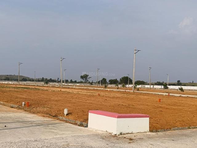 Residential Plot in Chikkaballapura Town for resale Chikballapur District. The reference number is 21277344