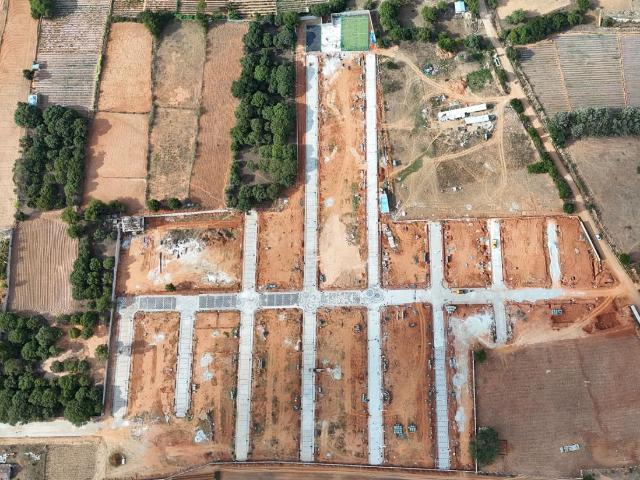 Residential Plot in Chikkaballapura Town for resale Chikballapur District. The reference number is 21388182