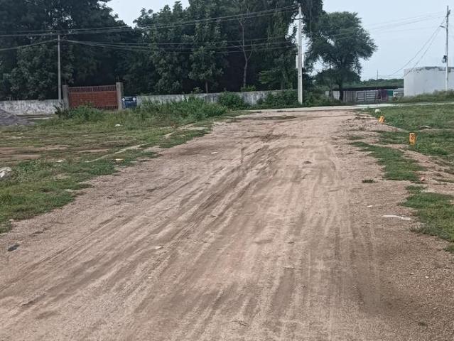 Residential Plot in Chilkur for resale Hyderabad. The reference number is 21117984