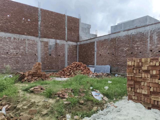 Residential Plot in Chipiyana Buzurg for resale Ghaziabad. The reference number is 21103718