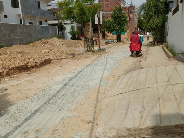 Residential Plot in Chitaipur for resale Varanasi. The reference number is 20457098