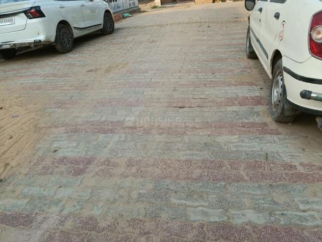 Residential Plot in Chitaipur for resale Varanasi. The reference number is 20533765