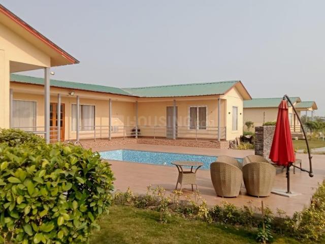 Residential Plot in Choorahansi for resale Mathura. The reference number is 19043421