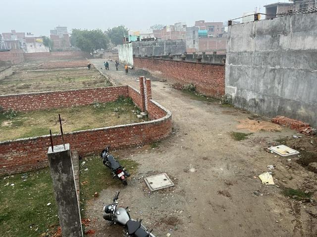 Residential Plot in Chotta Chuppepur for resale Varanasi. The reference number is 13554303
