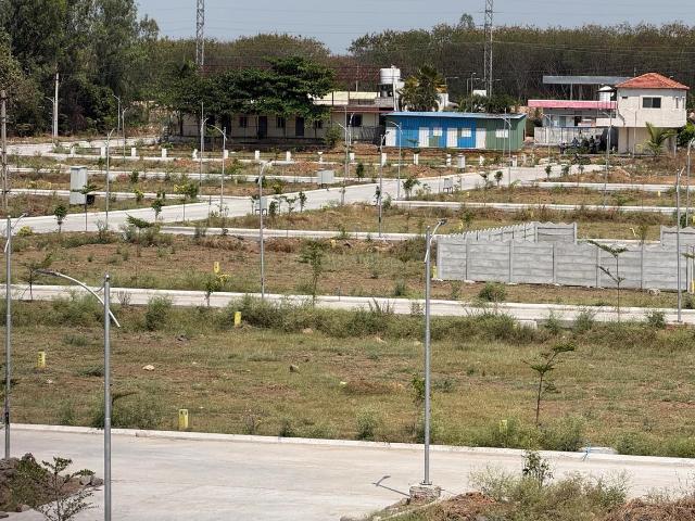 Residential Plot in Choutkur for resale Sangareddy. The reference number is 19906833