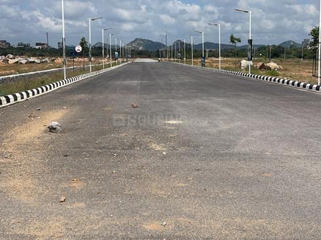 Residential Plot in Choutuppal for resale Yadadri Bhuvanagiri. The reference number is 15942759
