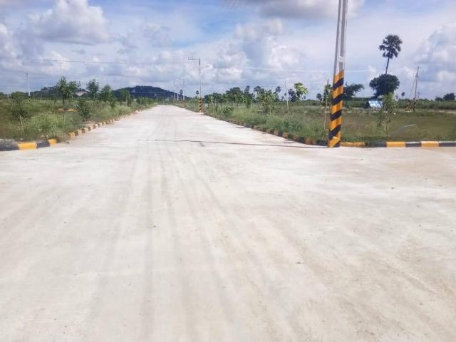 Residential Plot in Choutuppal for resale Yadadri Bhuvanagiri. The reference number is 16981854