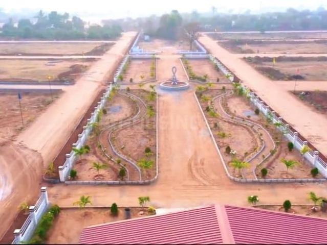Residential Plot in Choutuppal for resale Yadadri Bhuvanagiri. The reference number is 13041833