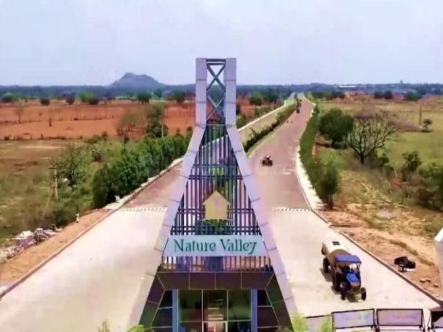 Residential Plot in Choutuppal for resale Yadadri Bhuvanagiri. The reference number is 20484999