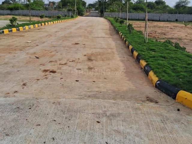 Residential Plot in Choutuppal for resale Yadadri Bhuvanagiri. The reference number is 20842202