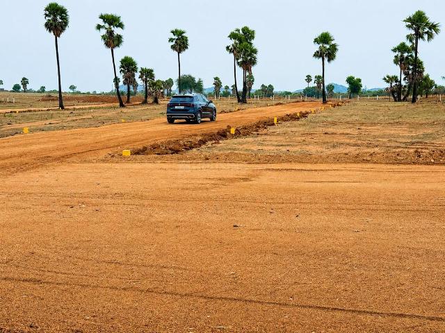 Residential Plot in Choutuppal for resale Yadadri Bhuvanagiri. The reference number is 20895037