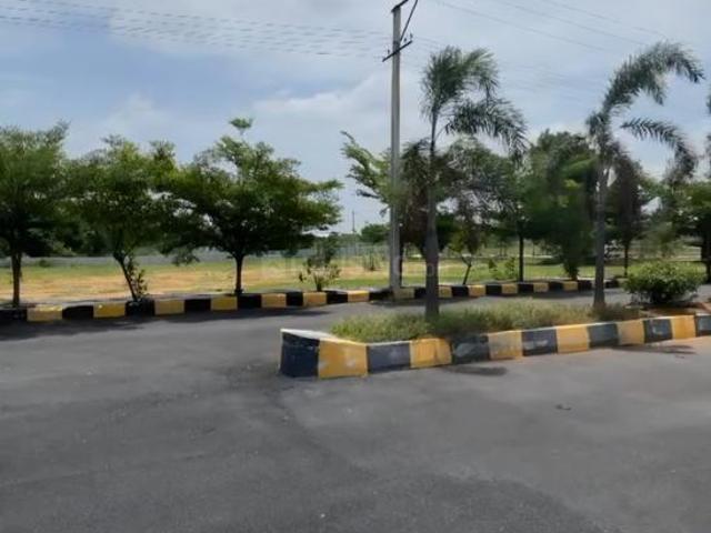 Residential Plot in Choutuppal for resale Yadadri Bhuvanagiri. The reference number is 20955469