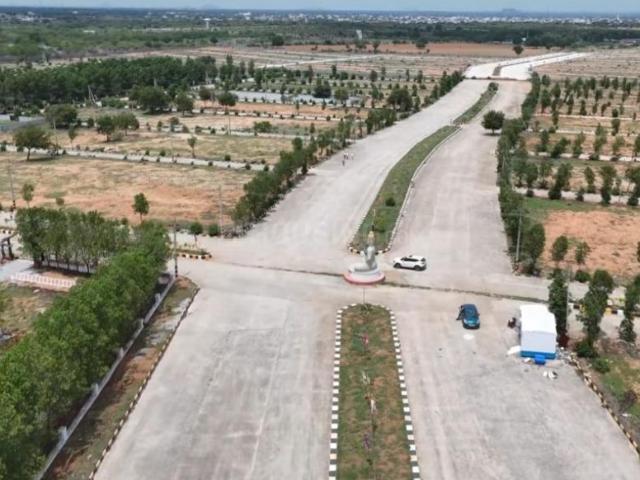 Residential Plot in Choutuppal for resale Yadadri Bhuvanagiri. The reference number is 20952822