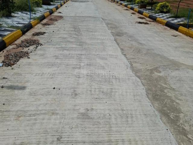 Residential Plot in Choutuppal for resale Yadadri Bhuvanagiri. The reference number is 21203561