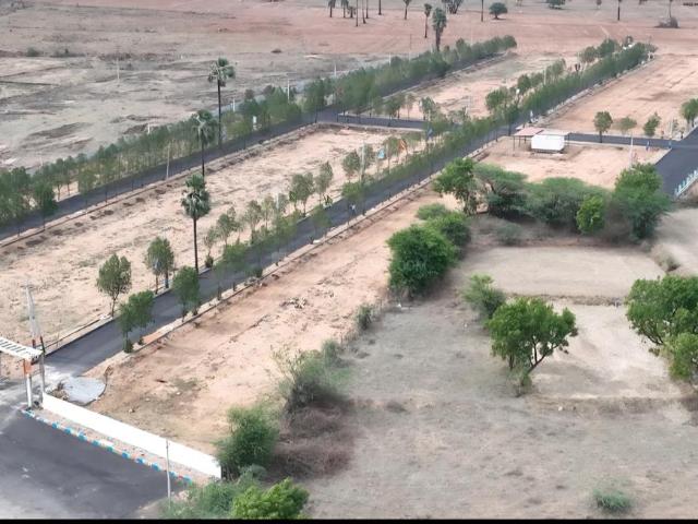 Residential Plot in Choutuppal for resale Yadadri Bhuvanagiri. The reference number is 21268379