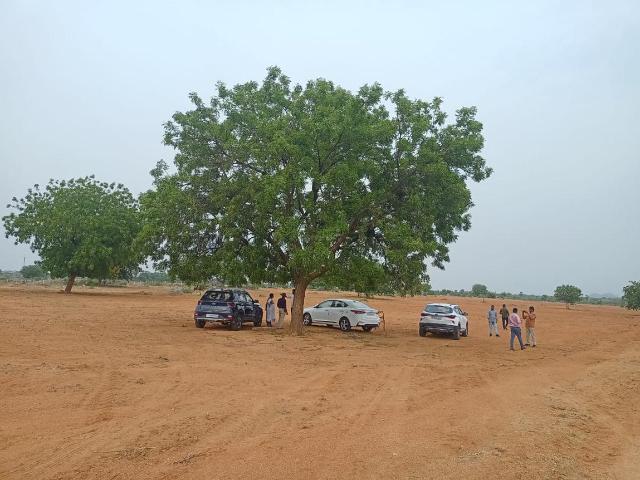 Residential Plot in Choutuppal for resale Yadadri Bhuvanagiri. The reference number is 9313922