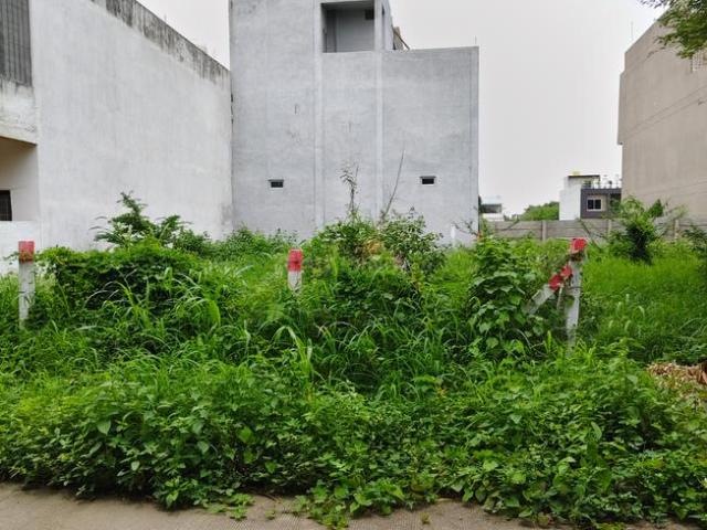 Residential Plot in County Walk Township for resale Indore. The reference number is 17871509