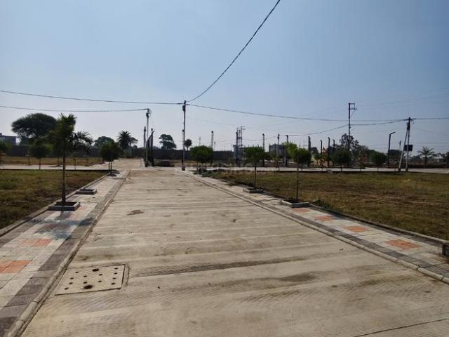 Residential Plot in County Walk Township for resale Indore. The reference number is 18996534
