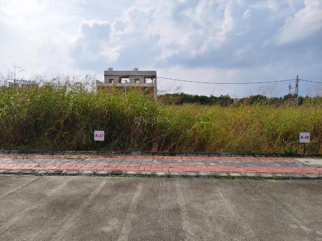 Residential Plot in County Walk Township for resale Indore. The reference number is 19253161