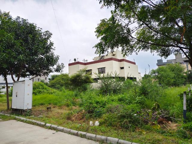 Residential Plot in County Walk Township for resale Indore. The reference number is 19218786