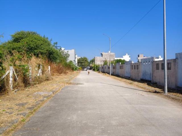 Residential Plot in County Walk Township for resale Indore. The reference number is 19814845