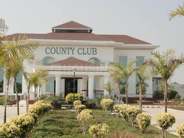 Residential Plot in County Walk Township for resale Indore. The reference number is 20014141