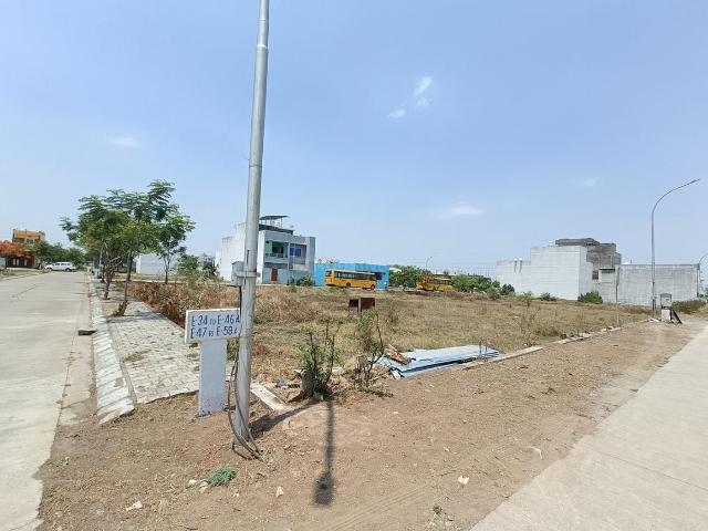 Residential Plot in County Walk Township for resale Indore. The reference number is 20474719