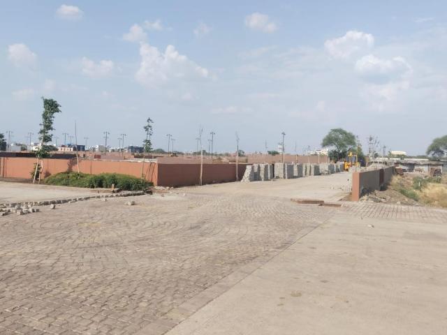 Residential Plot in County Walk Township for resale Indore. The reference number is 20518134