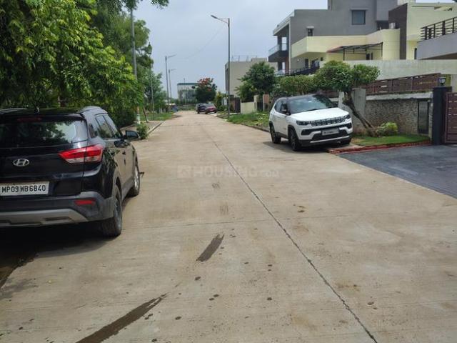 Residential Plot in County Walk Township for resale Indore. The reference number is 20643400