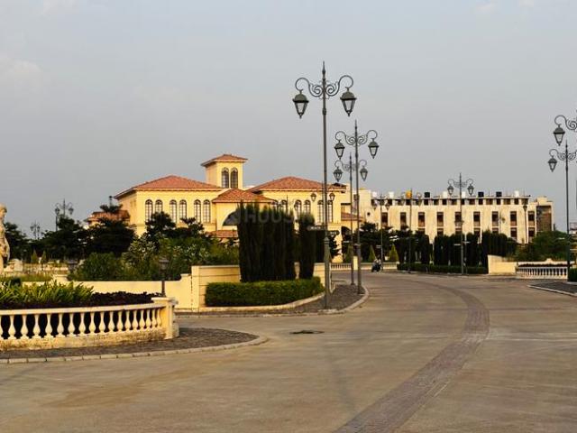 Residential Plot in County Walk Township for resale Indore. The reference number is 21252273