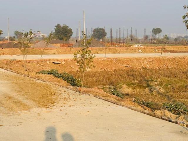 Residential Plot in Morta Village for resale Ghaziabad. The reference number is 19150324