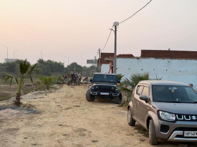 Residential Plot in Duhai for resale Ghaziabad. The reference number is 21377262