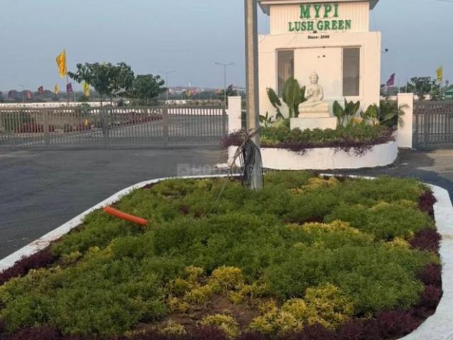 Residential Plot in Dundigal for resale Hyderabad. The reference number is 20094586
