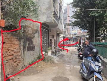 Residential Plot in Dwarka Mor for resale New Delhi. The reference number is 20447970