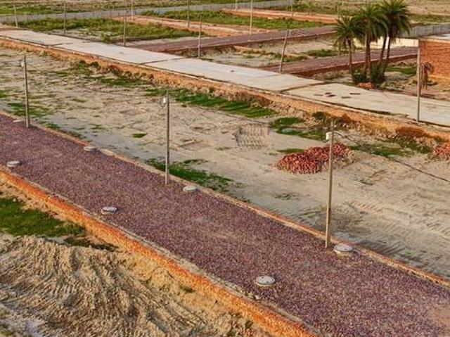 Residential Plot in Dadri for resale Greater Noida. The reference number is 20550306