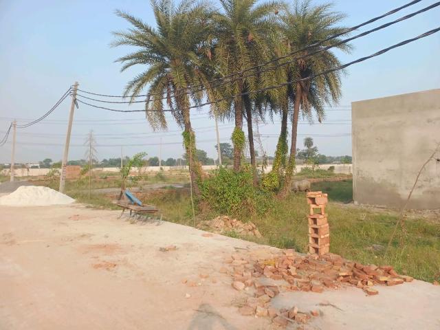 Residential Plot in Dadri for resale Greater Noida. The reference number is 20587153