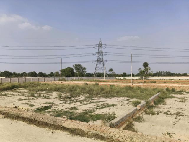 Residential Plot in Dadri for resale Greater Noida. The reference number is 20536230