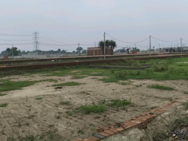 Residential Plot in Dadri for resale Greater Noida. The reference number is 20736126